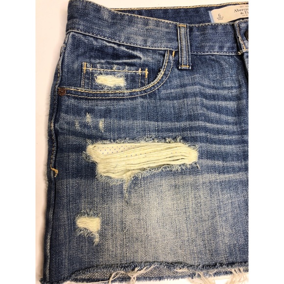 Abercrombie & Fitch Distressed Jean Skirt - size 6 - Picture 2 of 7
